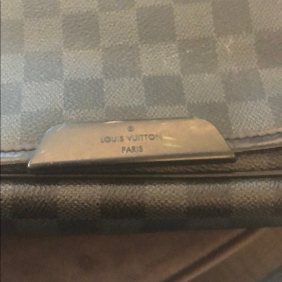 Louis Vuitton Daimler Check Men’s Messenger - Picture 2 of 3